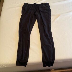 Gap women’s joggers